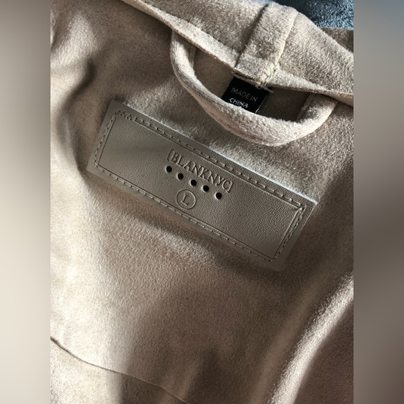 NWT Blank NYC Faux Suede Drapey Moto Jacket in Tan - Size L - Picture 3 of 5